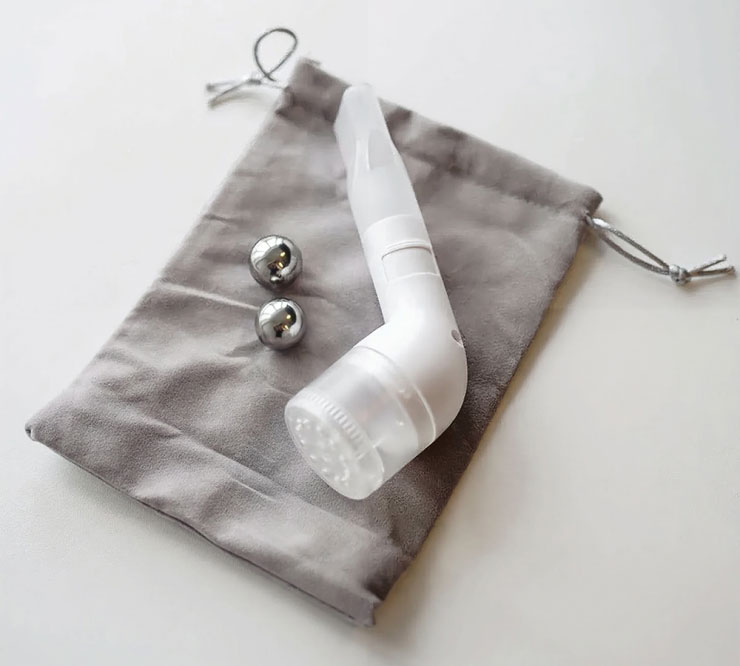 Breathe‑Clear device with free booklet.